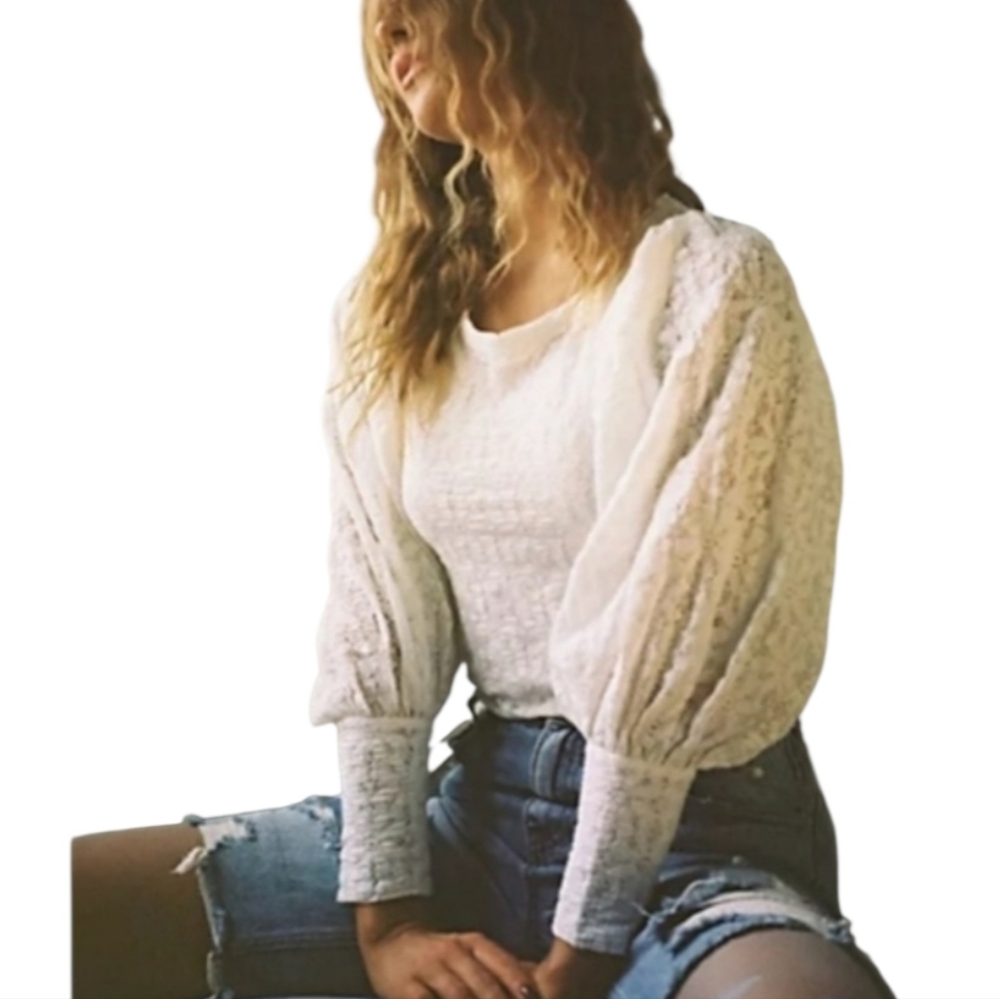 NWT Free People Off White Cropped Lace Top sz M